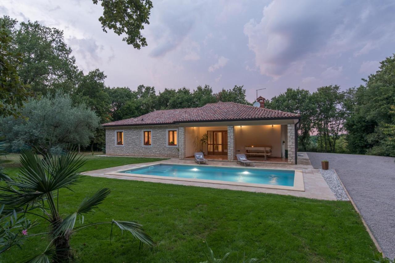 Villa Mirabella 우마그 외부 사진