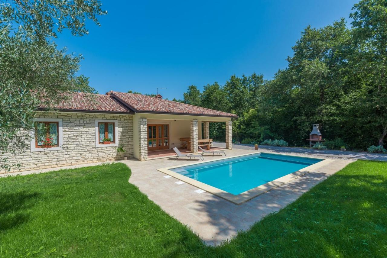 Villa Mirabella 우마그 외부 사진